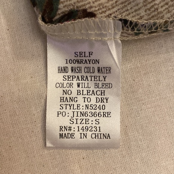 Kori Floral Tie-Back Tank - Picture 10 of 10